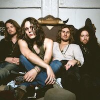 Tyler Bryant & The Shakedown - Loaded Dice & Buried Money